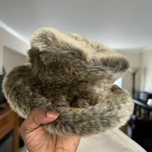 PARKHURST Brown Faux Fur Hat Timeless Classic Head Warmer Fall Fashion Elegant